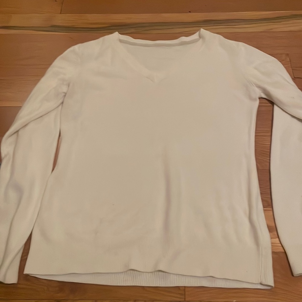 Women’s medium cream colored sweater